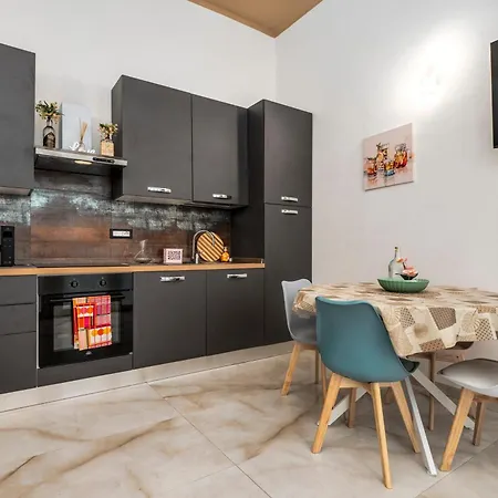 350 - La Casa Del Levante 15 Min A Piedi E Mare Апартаменты