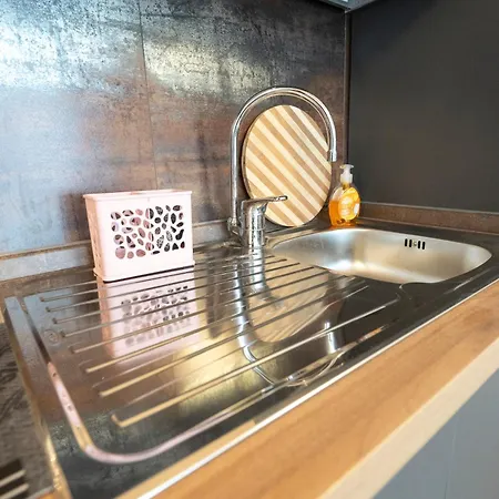 350 - La Casa Del Levante 15 Min A Piedi E Mare Апартаменты *