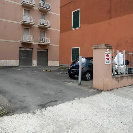 350 - La Casa Del Levante 15 Min A Piedi E Mare Апартаменты *